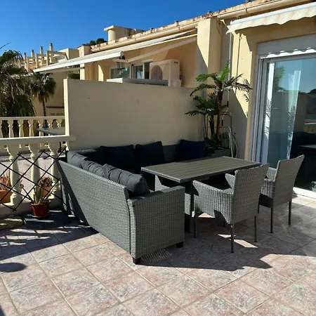 2 Bedroom Duplex I Lejlighed